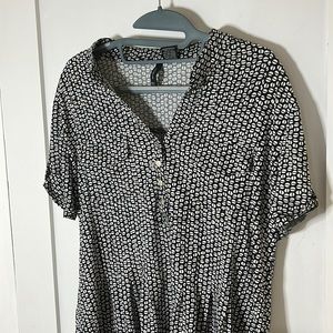 Geometric Anti-Wrinkle Flow Blouse